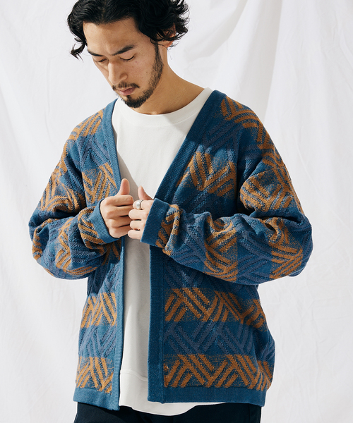 JOURNAL STANDARD（ジャーナルスタンダード）の「※【GEOM PATTERN / ジオメパターン】ジャガード カーディガン（カーディガン/ボレロ・メンズ・ブラック/ネイビー/レッド/イエロー/グリーン/ブルー系その他・SMALL/MEDIUM/LARGE）」の15枚目の写真