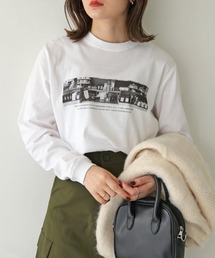 HER CLOSET（ハークローゼット）の「【shemoshelly】WEB限定フォトプリントロゴロンT（Tシャツ/カットソー）」
