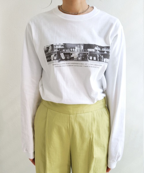 HER CLOSET（ハークローゼット）の「【累計1万枚販売突破！】WEB限定フォトプリントロゴロンT（Tシャツ/カットソー・レディース・ホワイト系その他/ホワイト系その他2・S/M）」の6枚目の写真