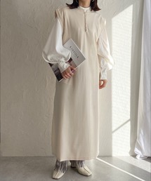 She's Closet（シーズクローゼット）の「前後2WAYポンチストレッチノースリーブくるみボタンスキッパーロングワンピース（ワンピース）」