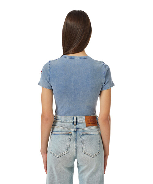 DIESEL(ディーゼル)の「レディース 半袖 リブ トップス ロゴ Tシャツ(Tシャツ/カットソー・レディース・インディゴブルー・SMALL/MEDIUM/LARGE/X-LARGE)」の8枚目の写真