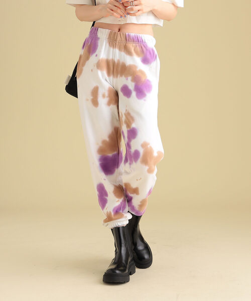 Ray BEAMS(レイビームス)の「Available Today × Ray BEAMS / TieDye2 スウェット パンツ(スウェットパンツ・レディース・パープル/グレー・ONE SIZE)」の1枚目の写真