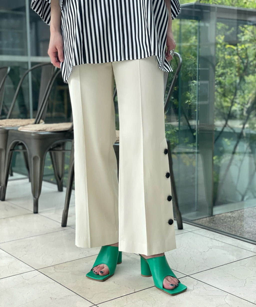 journal standard L'essage(ジャーナルスタンダードレサージュ)の「VIScottonツイルボタンパンツ(その他パンツ・レディース・ブラック/ホワイト系その他・38/36)」の2枚目の写真