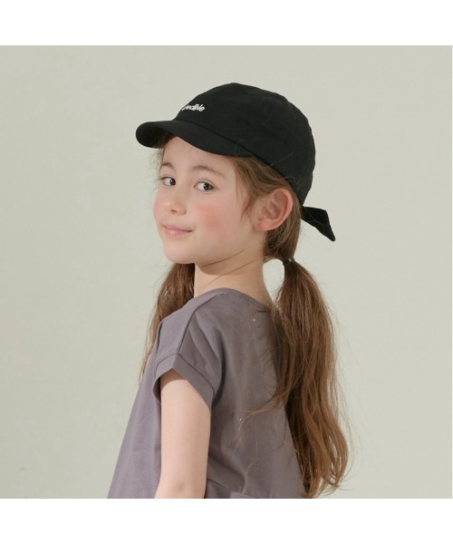 Lycee mine（リセマイン）の「【新ブランド登場】【プチプラ】バックリボンロゴ刺しゅうキャップ（キャップ・キッズ・ブラック/カーキ/ピンク/アイボリー/サックスブルー系/ベージュ・52cm/54cm）」の2枚目の写真