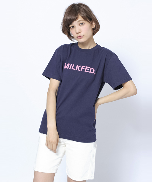 MILKFED.(ミルクフェド)の「S/S BASIC TEE STENCIL (Tシャツ/ロゴ)(Tシャツ/カットソー・レディース・ホワイト/ブラック/ネイビー/オリーブ・MEDIUM/SMALL)」の4枚目の写真