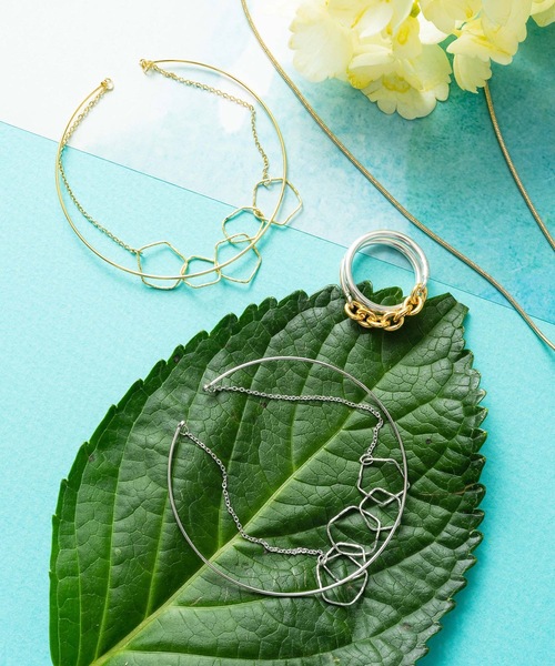 ANOH（アノー）の「レイヤードフープチェーンバングル（バングル/リストバンド・レディース・シルバー/ゴールド・FREE）」の7枚目の写真