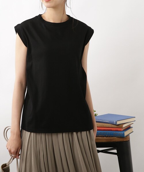 DRESKIP(ドレスキップ)の「◆ウエストリボンイレヘムプルオーバー(Tシャツ/カットソー・レディース・オフホワイト/ブラック/ブルー・02/03)」の1枚目の写真