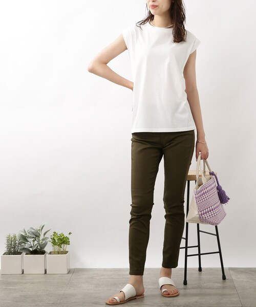 DRESKIP(ドレスキップ)の「◆ウエストリボンイレヘムプルオーバー(Tシャツ/カットソー・レディース・オフホワイト/ブラック/ブルー・02/03)」の19枚目の写真