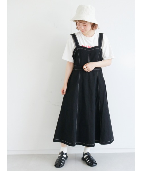 ehka sopo（エヘカソポ）の「配色ステッチジャンパースカート（ジャンパースカート・レディース・ブラック/グリーン/キナリ・ﾌﾘ-）」の3枚目の写真