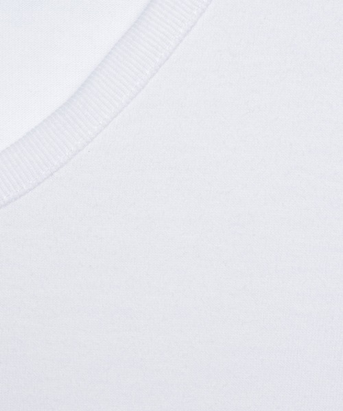 ADRER（アドラー）の「shoulder slit Vneck-T /ショルダースリットVネックTシャツ（Tシャツ/カットソー・メンズ・ホワイト/ブラック・SMALL/MEDIUM/LARGE/X-SMALL）」の18枚目の写真