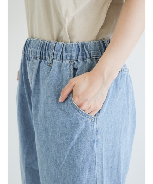 Samansa Mos2（サマンサ モスモス）の「デニムイージーパンツ（デニムパンツ・レディース・サックスブルー/ブルー・ﾌﾘ-）」の17枚目の写真