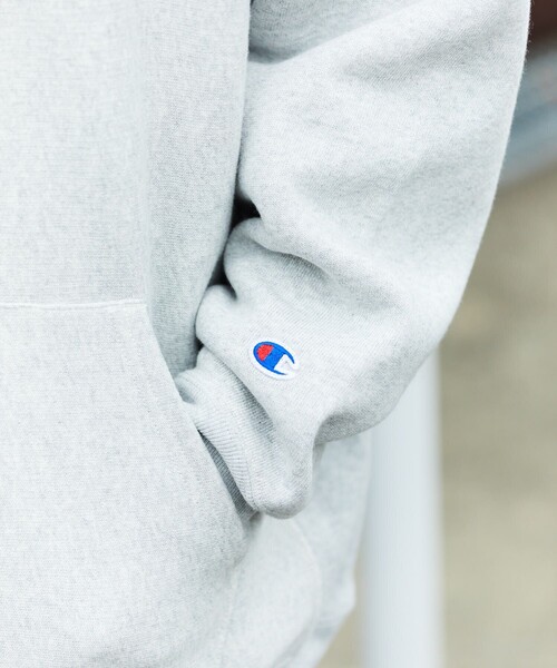 Champion(チャンピオン)の「champion/チャンピオン SP REVERSE WEAVE HOOD PARKA/リバースウィーブ/パーカー/別注(パーカー・メンズ・ライトグレー/ブラック・MEDIUM/LARGE)」の15枚目の写真