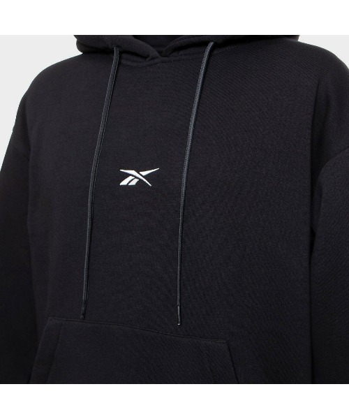Reebok(リーボック)の「バスケットボール バック ベクター フリース フーディー / Basketball Back Vector Fleece Hoodie(パーカー・メンズ・ホワイト/ブルー/ブラック・MEDIUM/SMALL/LARGE/X-LARGE/XXX-LARGE/XX-LARGE/X-SMALL/J/M/J/O/J/S/J/2XO/J/XS/J/L/J/XO)」の12枚目の写真