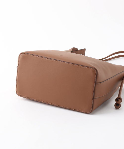 DECKE(デッケ)の「【DECKE/デッケ】BOW BAG(ショルダーバッグ・レディース・キャメル・FREE)」の4枚目の写真