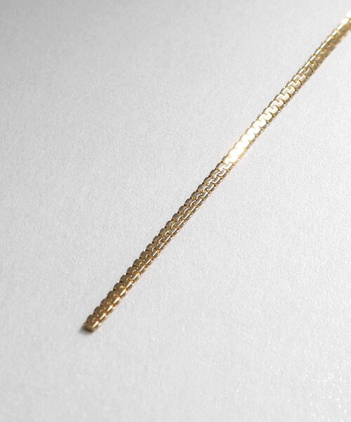 COCOSHNIK(ココシュニック)の「K18ベネフラット フックピアス(ピアス(両耳用)・レディース・ホワイト系その他7・00)」の4枚目の写真