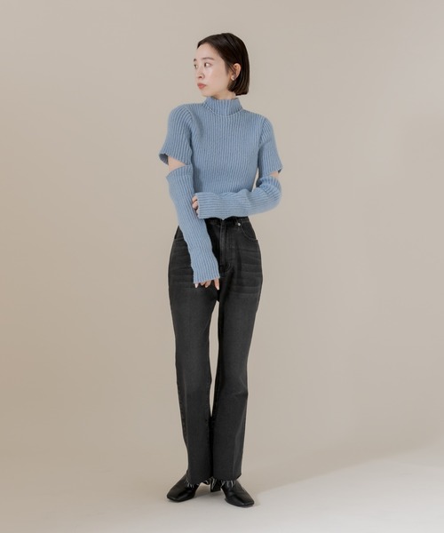 mline（エムライン）の「[mline]アームウォーマーハイネックニット（ニット/セーター・レディース・グレー/オフホワイト/ブルー・FREE）」の4枚目の写真