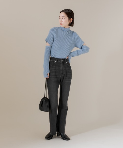 mline（エムライン）の「[mline]アームウォーマーハイネックニット（ニット/セーター・レディース・グレー/オフホワイト/ブルー・FREE）」の6枚目の写真