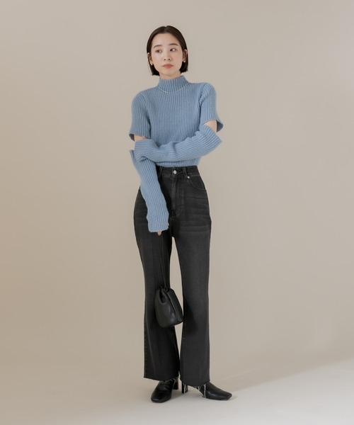 mline（エムライン）の「[mline]アームウォーマーハイネックニット（ニット/セーター・レディース・グレー/オフホワイト/ブルー・FREE）」の8枚目の写真