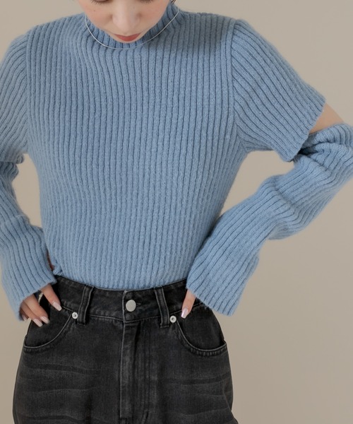 mline（エムライン）の「[mline]アームウォーマーハイネックニット（ニット/セーター・レディース・グレー/オフホワイト/ブルー・FREE）」の9枚目の写真
