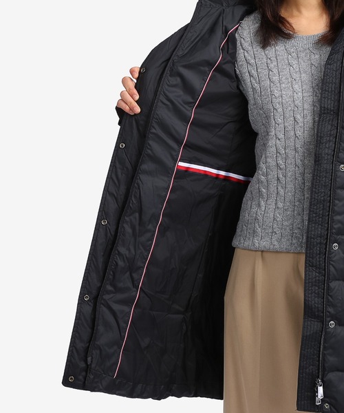 TOMMY HILFIGER（トミーヒルフィガー）の「フーデッドダウンジャケット（ダウンジャケット/コート・レディース・ベージュ/ネイビー/ブラック・LARGE/MEDIUM/X-SMALL/SMALL）」の9枚目の写真