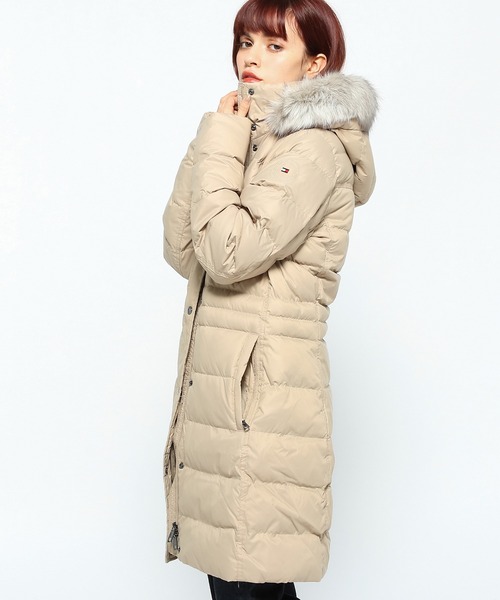 TOMMY HILFIGER（トミーヒルフィガー）の「フーデッドダウンジャケット（ダウンジャケット/コート・レディース・ベージュ/ネイビー/ブラック・LARGE/MEDIUM/X-SMALL/SMALL）」の20枚目の写真