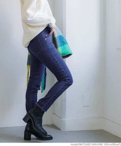 coca（coca）（コカ）の「スーパーストレッチハイウエストカットオフスキニー（デニムパンツ・レディース・ブルー/ブラック・S/M/L）」の14枚目の写真