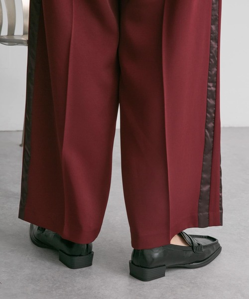 KBF(ケイビーエフ)の「スクエアトゥローファー(ローファー・レディース・ベージュ/ブラック・38/36/37)」の3枚目の写真