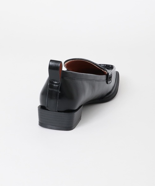 KBF(ケイビーエフ)の「スクエアトゥローファー(ローファー・レディース・ベージュ/ブラック・38/36/37)」の10枚目の写真