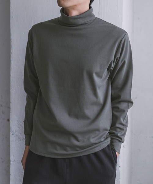 URBAN RESEARCH DOORS（アーバンリサーチドアーズ）の「『UR TECH』ポンチタートルネックTシャツ（Tシャツ/カットソー・メンズ・ネイビー/チャコールグレー/オフホワイト・MEDIUM/LARGE）」の8枚目の写真