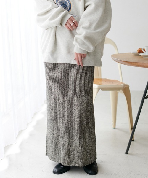 DISCOAT(ディスコート)の「リブニットロングスカート(スカート・レディース・チャコールグレー/オレンジ・FREE)」の8枚目の写真
