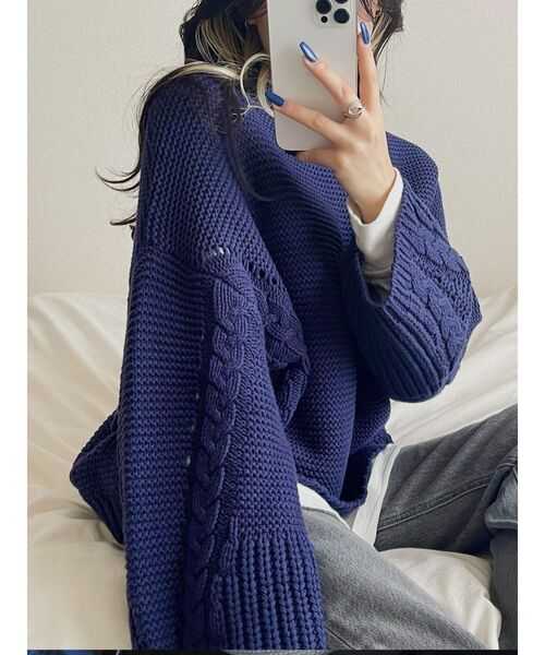 EVRIS（エヴリス）の「パターンルーズニットトップス（ニット/セーター・レディース・ホワイト/ブラック/オレンジ/ネイビー・FREE）」の5枚目の写真