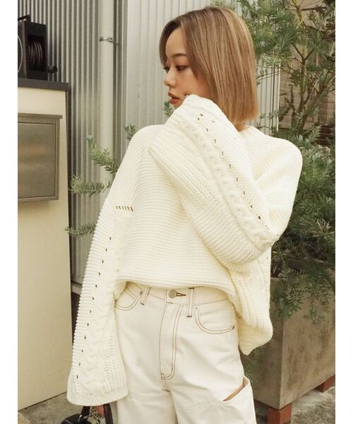 EVRIS（エヴリス）の「パターンルーズニットトップス（ニット/セーター・レディース・ホワイト/ブラック/オレンジ/ネイビー・FREE）」の9枚目の写真