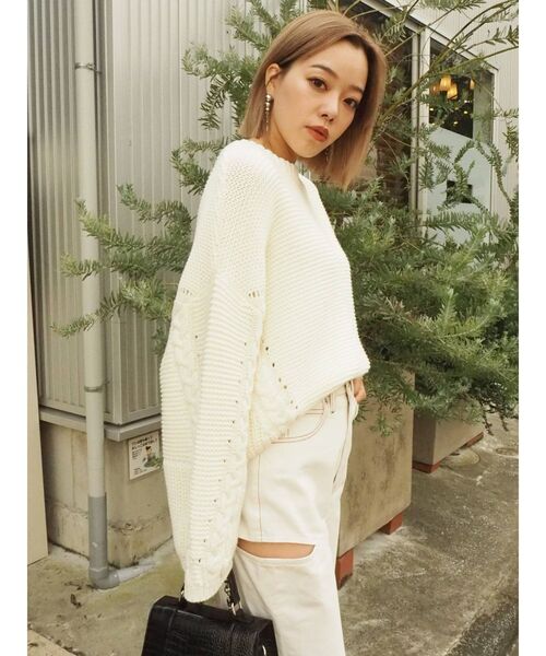 EVRIS（エヴリス）の「パターンルーズニットトップス（ニット/セーター・レディース・ホワイト/ブラック/オレンジ/ネイビー・FREE）」の12枚目の写真