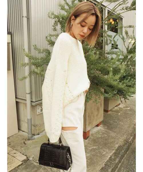 EVRIS（エヴリス）の「パターンルーズニットトップス（ニット/セーター・レディース・ホワイト/ブラック/オレンジ/ネイビー・FREE）」の13枚目の写真