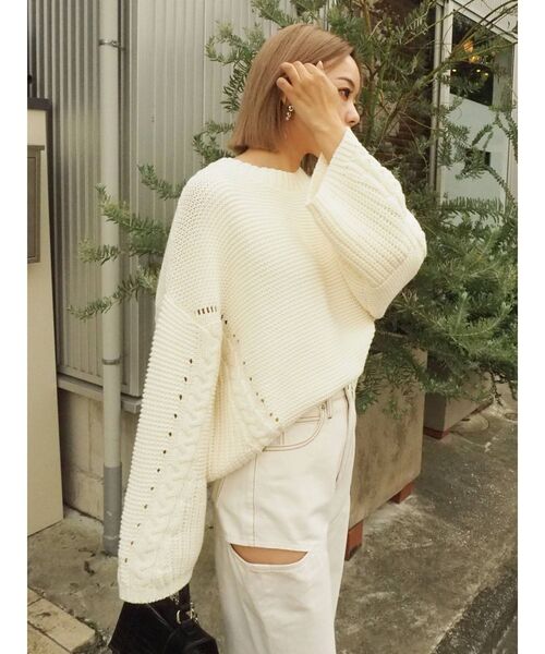 EVRIS（エヴリス）の「パターンルーズニットトップス（ニット/セーター・レディース・ホワイト/ブラック/オレンジ/ネイビー・FREE）」の14枚目の写真