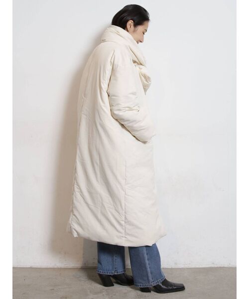 COTORICA（コトリカ）の「ファイバーダウンコート（ダウンジャケット/コート・レディース・アイボリー/ブラック・FREE）」の3枚目の写真