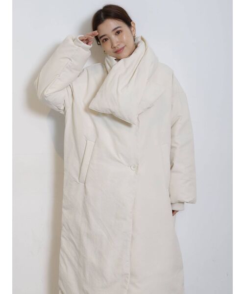 COTORICA（コトリカ）の「ファイバーダウンコート（ダウンジャケット/コート・レディース・アイボリー/ブラック・FREE）」の11枚目の写真