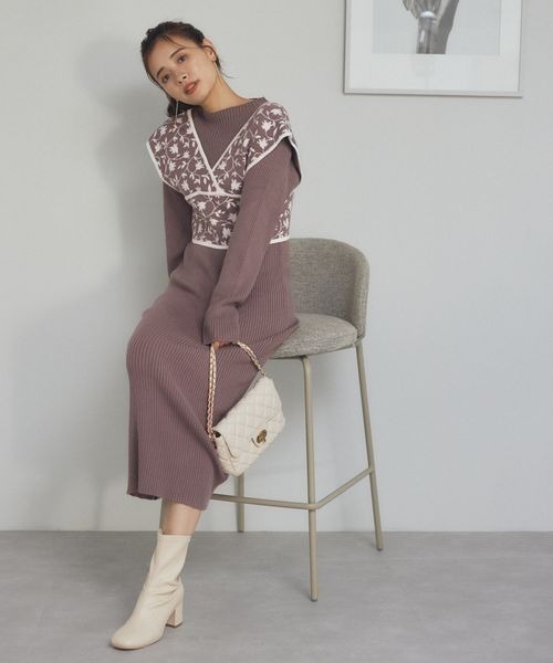 mysty woman（ミスティウーマン）の「【WEB限定カラー有】柄ベストＳＥＴニットワンピース 176519（ワンピース・レディース・ブラック/ブラウン/モカ/アイボリー・FREE）」の4枚目の写真