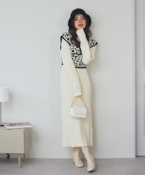 mysty woman（ミスティウーマン）の「【WEB限定カラー有】柄ベストＳＥＴニットワンピース 176519（ワンピース・レディース・ブラック/ブラウン/モカ/アイボリー・FREE）」の11枚目の写真
