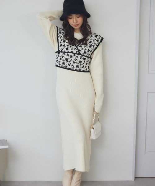 mysty woman（ミスティウーマン）の「【WEB限定カラー有】柄ベストＳＥＴニットワンピース 176519（ワンピース・レディース・ブラック/ブラウン/モカ/アイボリー・FREE）」の5枚目の写真