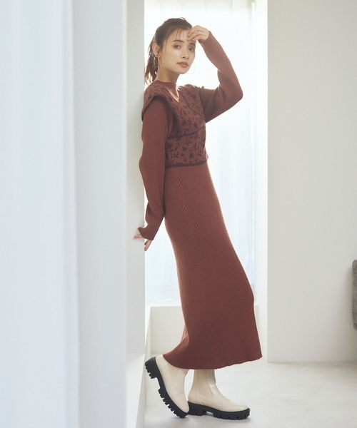 mysty woman（ミスティウーマン）の「【WEB限定カラー有】柄ベストＳＥＴニットワンピース 176519（ワンピース・レディース・ブラック/ブラウン/モカ/アイボリー・FREE）」の19枚目の写真