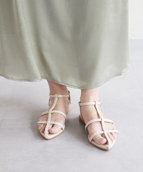 DISCOAT（ディスコート）の「センターストラップフラットシューズ（サンダル・レディース・ブラック/アイボリー/イエロー・MEDIUM/LARGE）」の17枚目の写真