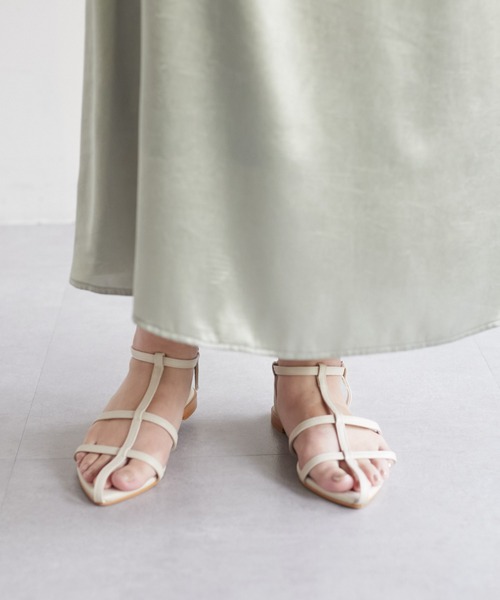 DISCOAT（ディスコート）の「センターストラップフラットシューズ（サンダル・レディース・ブラック/アイボリー/イエロー・MEDIUM/LARGE）」の18枚目の写真