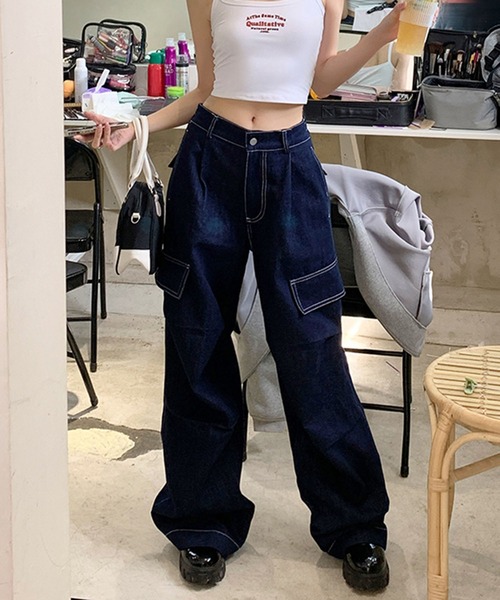 Jewelobe(ジュエローブ)の「ワイドデニムカーゴパンツ(デニムパンツ・レディース・ネイビー・M/L)」の11枚目の写真