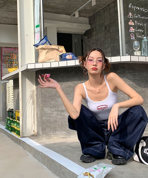 Jewelobe(ジュエローブ)の「ワイドデニムカーゴパンツ(デニムパンツ・レディース・ネイビー・M/L)」の8枚目の写真