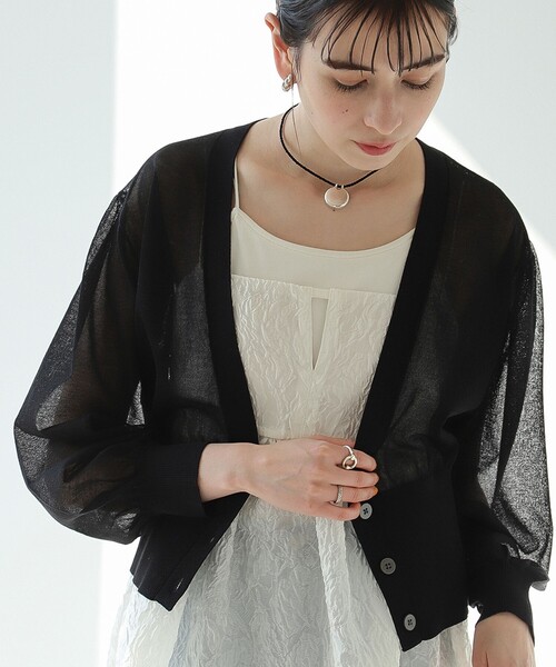 Ray BEAMS(レイビームス)の「Ray BEAMS / シアー ウエスト リブ Vネック カーディガン(カーディガン/ボレロ・レディース・ブラック/グリーン/ラベンダー・ONE SIZE)」の2枚目の写真