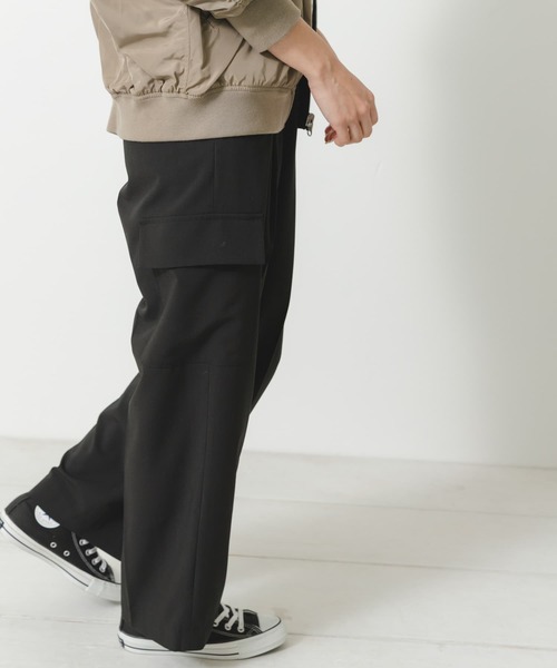 URBAN RESEARCH Sonny Label（アーバンリサーチサニーレーベル）の「タックカーゴパンツ（カーゴパンツ・レディース・ブラック/ベージュ系その他・38/36）」の21枚目の写真