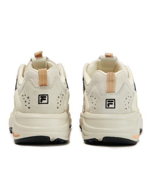 FILA（フィラ）の「レイトレイサー / RAY TRACER / 厚底スニーカー（スニーカー・レディース・ホワイト/ベージュ/ホワイト×パープル/ホワイト×ピンク・25.5cm/26.5cm/26.0cm/27.0cm/27.5cm/28.0cm/22.5cm/23.0cm/23.5cm/24.0cm/24.5cm/25.0cm/29.0cm）」の9枚目の写真