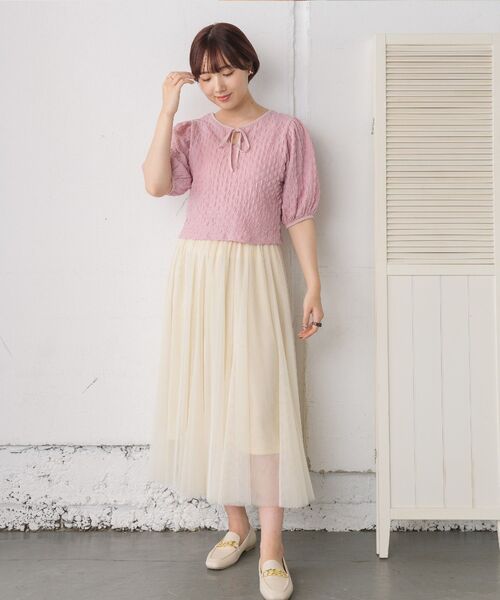 RETRO GIRL(レトロガール)の「2WAYシャーリングカットTee(Tシャツ/カットソー・レディース・グリーン/ホワイト/ピンク・FREE)」の13枚目の写真