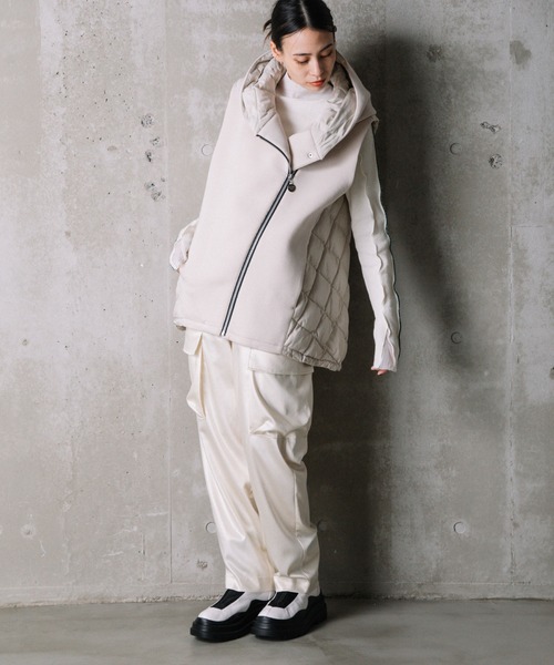 MARECHAL TERRE（マルシャルテル）の「ダウンパーカーベスト（ダウンベスト・レディース・ブラック系/サンドベージュ/ネイビー/ブラック・MEDIUM）」の9枚目の写真